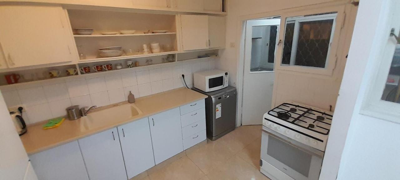 Spacious Jaffa Apt Near The Flea Market Тель-Авив Экстерьер фото